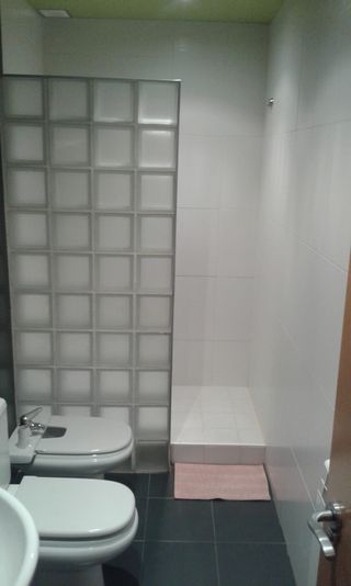 SE ALQUILA PRECIOSO PISO DE 2 HABITACIONES