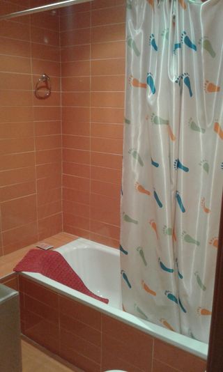 SE ALQUILA PRECIOSO PISO DE 2 HABITACIONES