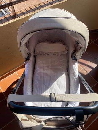 Carro de bebé, capazo y silla de paseo