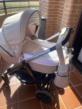 Carro de bebé, capazo y silla de paseo
