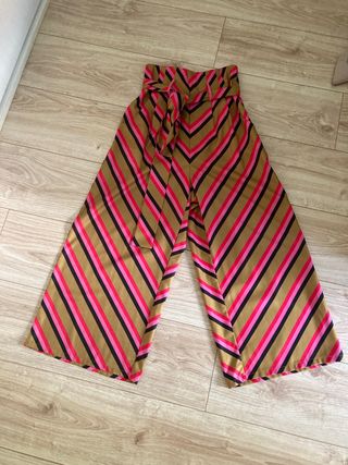 Pantalón caño ancho