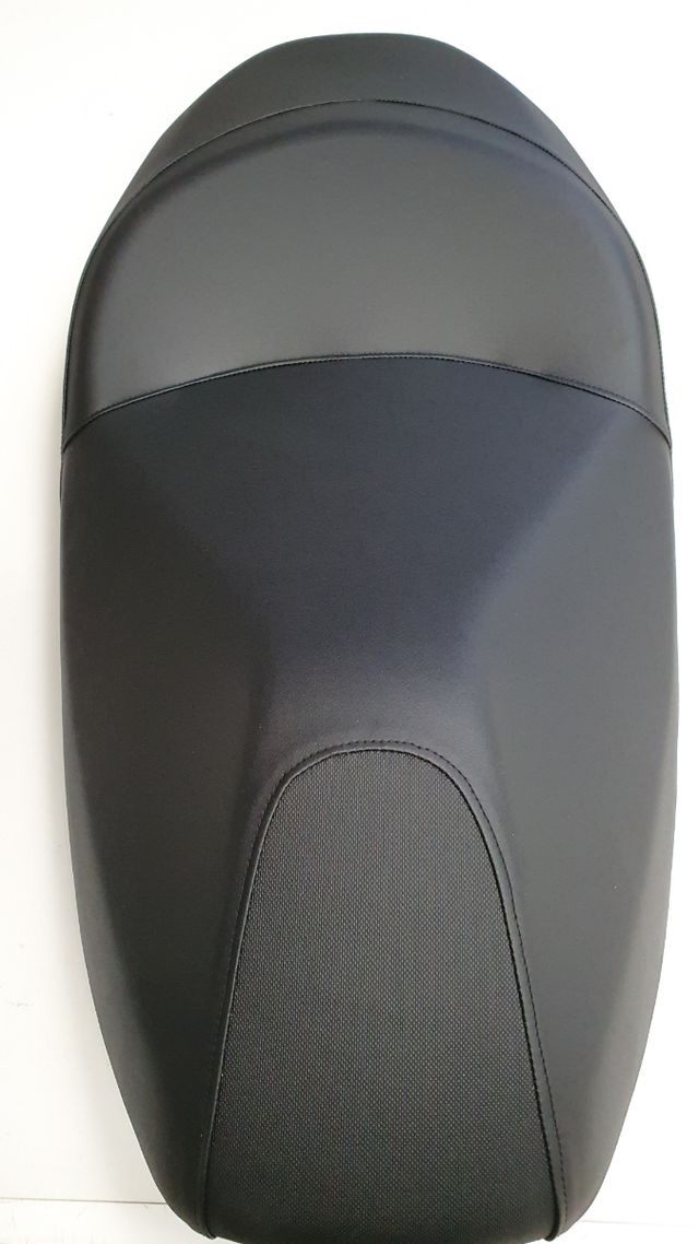 se vende asiento honda forza 125o300 