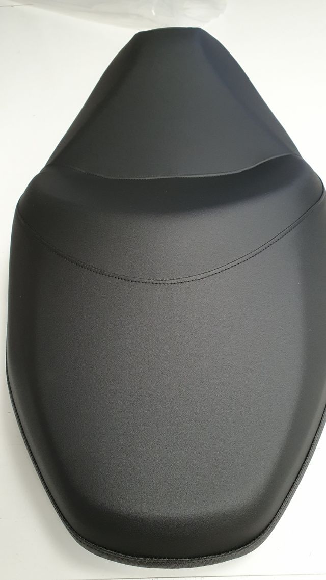 se vende asiento honda forza 125o300 