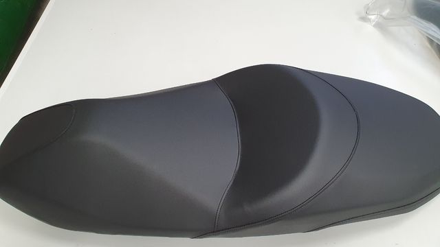 se vende asiento honda forza 125o300 