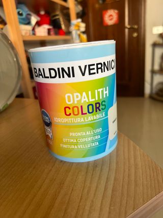 Vernice nuova color vaniglia