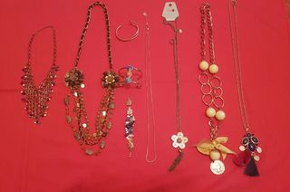 Lote bisutería collares, pulsera