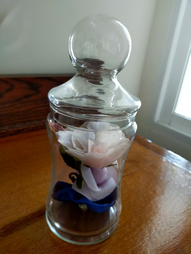 Joyero de cristal con tapadera redonda