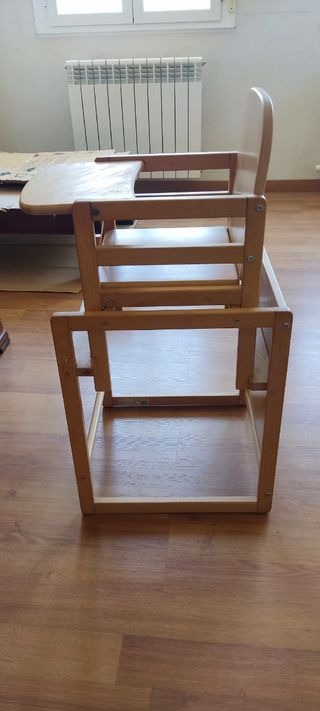 Trona multifuncional de madera