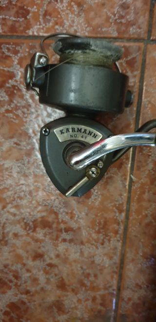 caña antigua lerc con carrete karmann 41 
