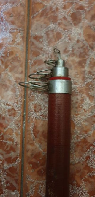 caña antigua lerc con carrete karmann 41 
