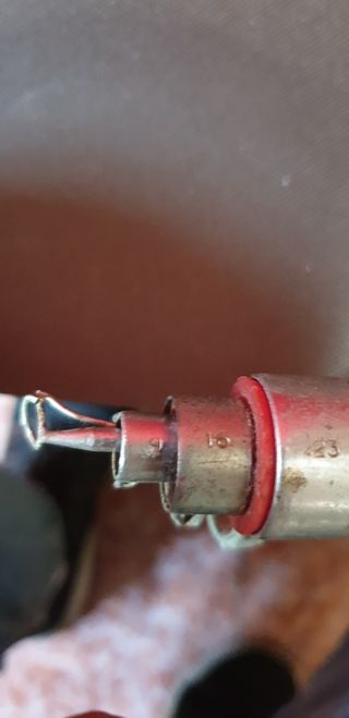 caña antigua lerc con carrete karmann 41 
