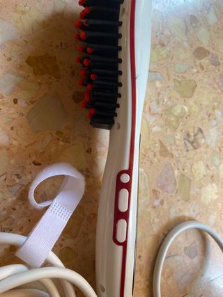 Cepillo eléctrico alisador de pelo Inno-BrushChic+