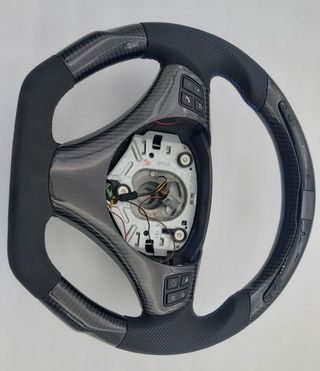 VOLANTE EN CARBONO BMW APLICA SERIES 1,2.. CON LED