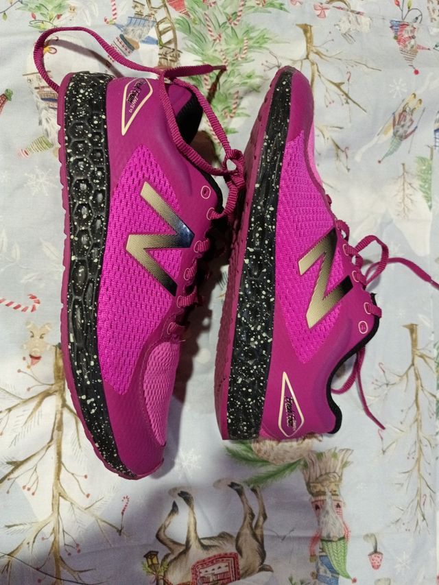 Bambas new balance 40 estilo barefood son anchas