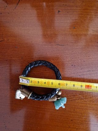 Pulsera de cuero con jade