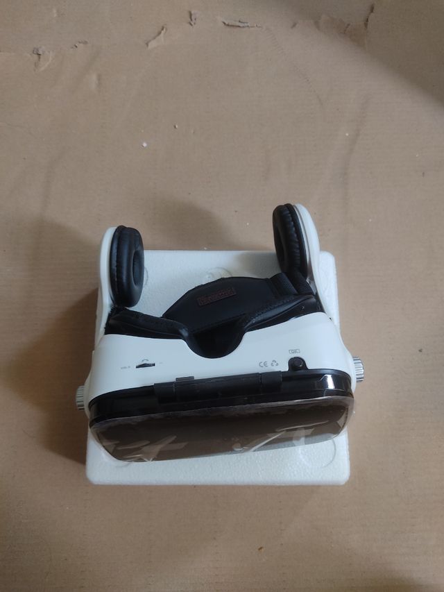 Gafas de realidad virtual para móvil