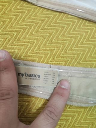 bikini brasileño y sujetador