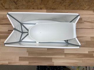 Bañera viaje stokke + Soporte Flexi bath