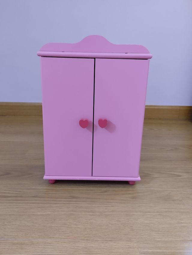 ARMARIO DE JUGUETE PARA ROPA DE BEBÉS