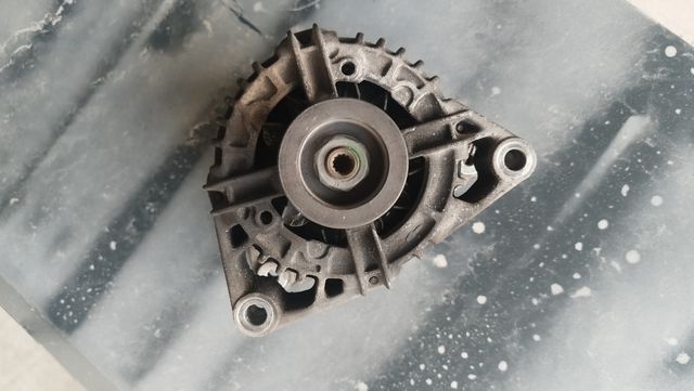alternador Opel corsa 1.2
