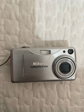 Nikon coolpix 3700