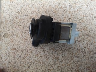 Bomba de agua lavavajillas  Zanussi