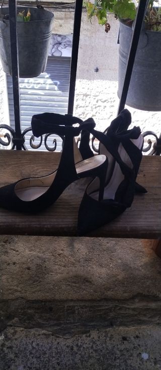 Sandalia tacón Zara ,40,casi nueva,11cm