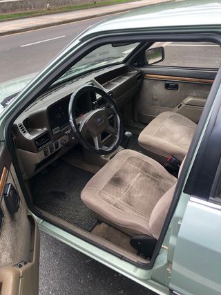 Ford Escort 1983