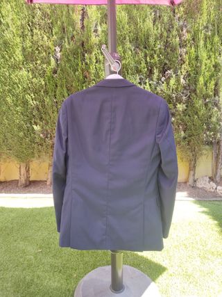 Traje juvenil 
