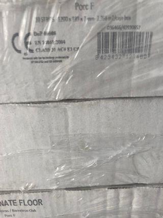 Tarima c4. 9,50 euros metro