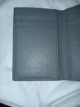 Oferta. Tarjetero Prada original.