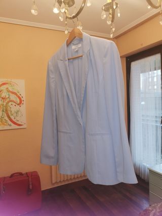 URGE !!BLAZER AZUL EMPOLVADO TALLA 40