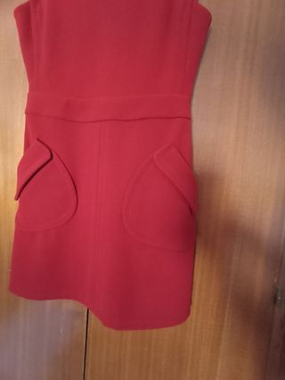 Vestido rojo vino