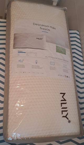 Almohada perforada viscoelastica