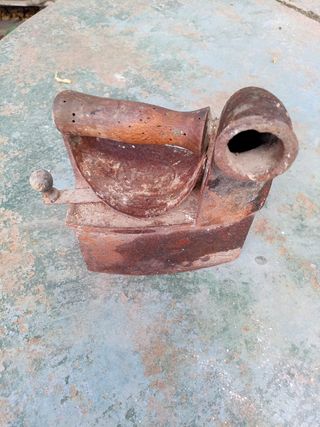 Plancha antigua de hierro.