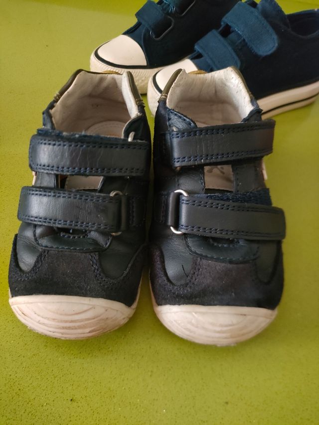 Lote zapatillas bebé 22