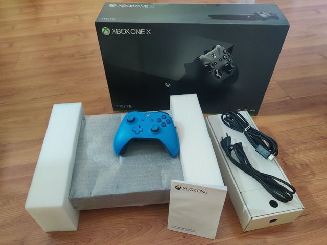 XBOX ONE X 1TB