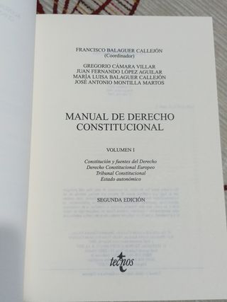 Manual de derecho Constitucional