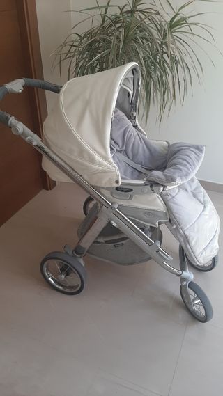 Carro bebecar polipiel blanco y gris