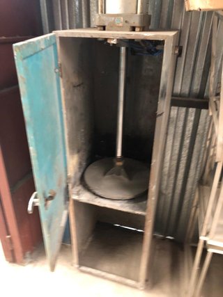 Prensa machaca latones