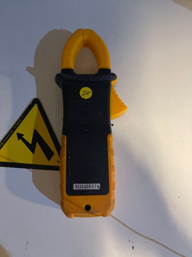 MULTIMETRO DIGITAL XINDAR PIN600.031 de segunda mano por 35 EUR en Benidorm en WALLAPOP