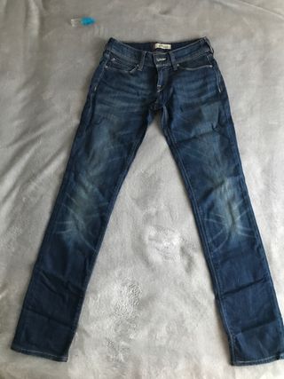 Pantalón vaquero Levi's W28L34 571 slim fit