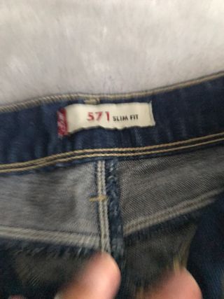 Pantalón vaquero Levi's W28L34 571 slim fit