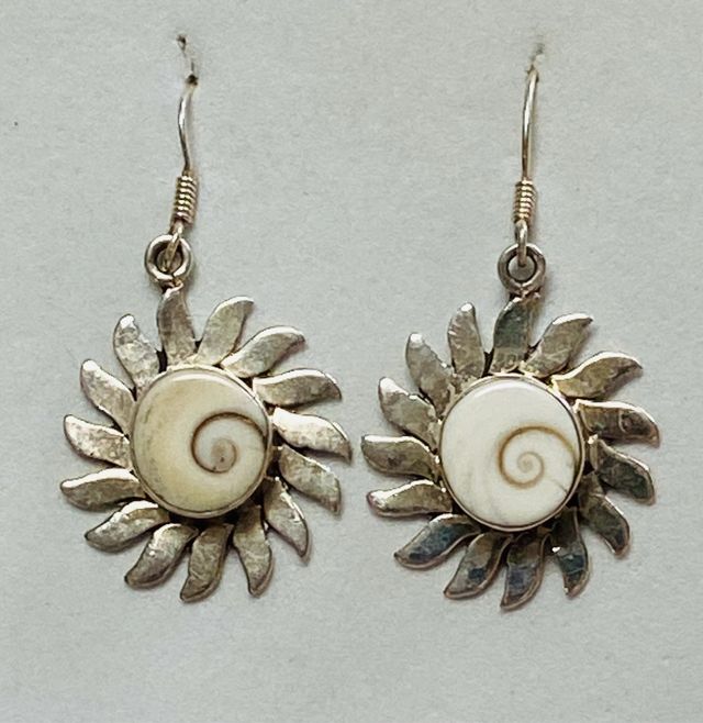 Pendientes concha de amonites y plata de ley 925
