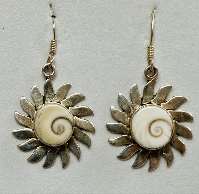 Pendientes concha de amonites y plata de ley 925