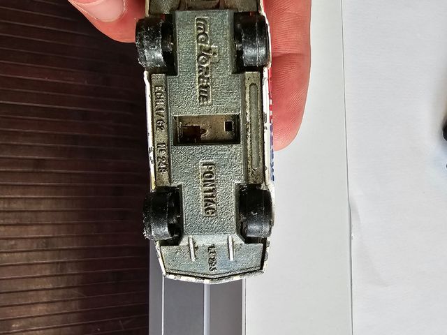 Coche miniatura coleccionismo