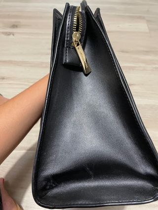 Bolso MK de color marron y negro