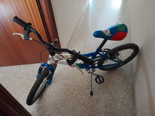 Bicicleta de 18 pulgadas