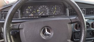 Mercedes-Benz Clase E 1986