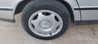 Mercedes-Benz Clase E 1986